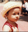 Sara in a hat. Adventure World, Shirahama 1999/7. (11.jpg 50k)